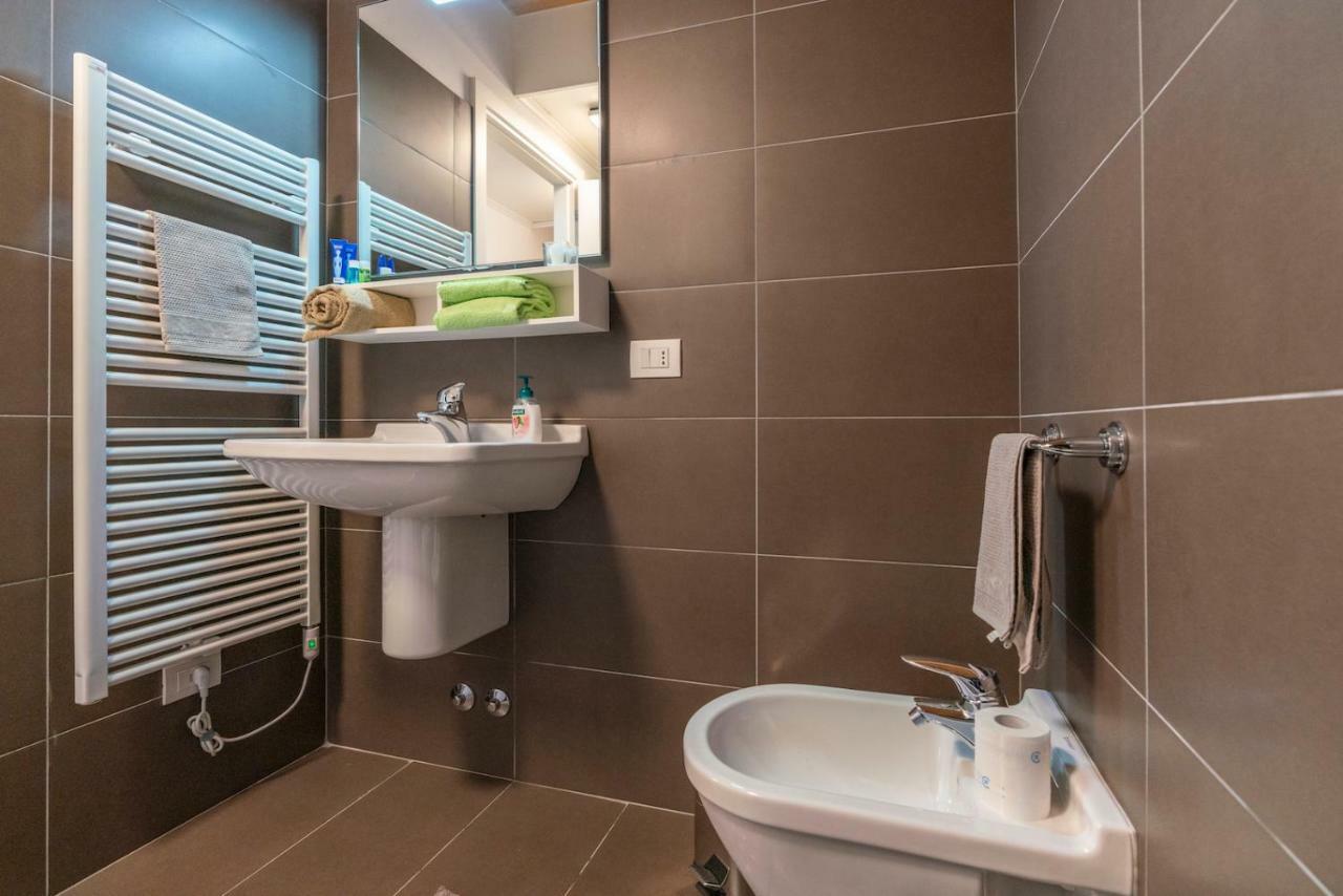 Paradiso Del Lago X5 Bellano Luaran gambar
